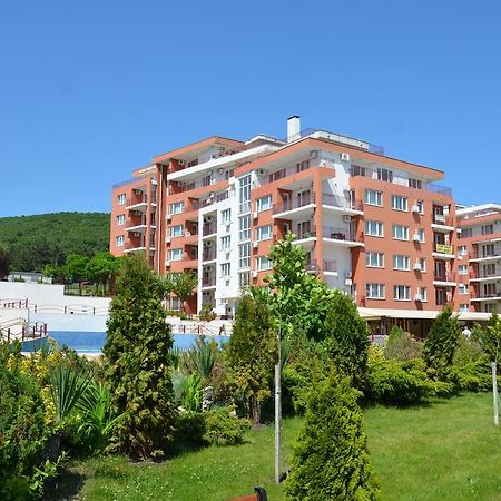 Single Private Apartments In Marina View Fort Beach Sveti Vlas Luaran gambar