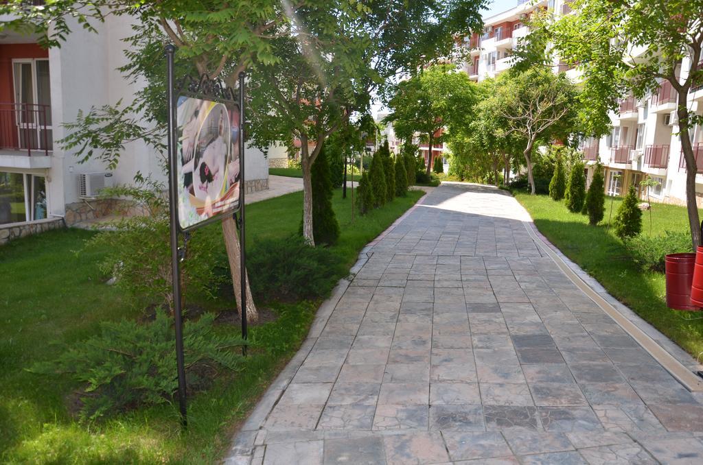 Single Private Apartments In Marina View Fort Beach Sveti Vlas Luaran gambar
