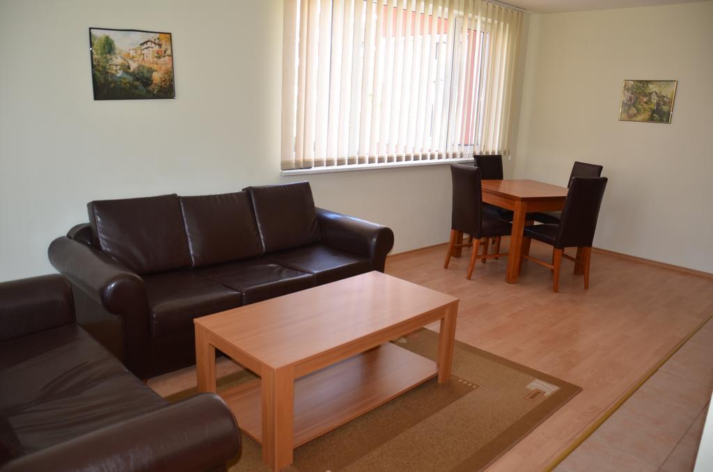 Single Private Apartments In Marina View Fort Beach Sveti Vlas Luaran gambar