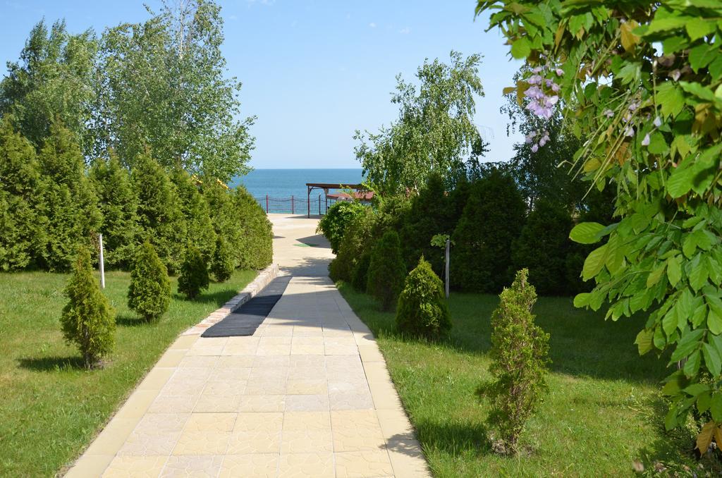 Single Private Apartments In Marina View Fort Beach Sveti Vlas Luaran gambar